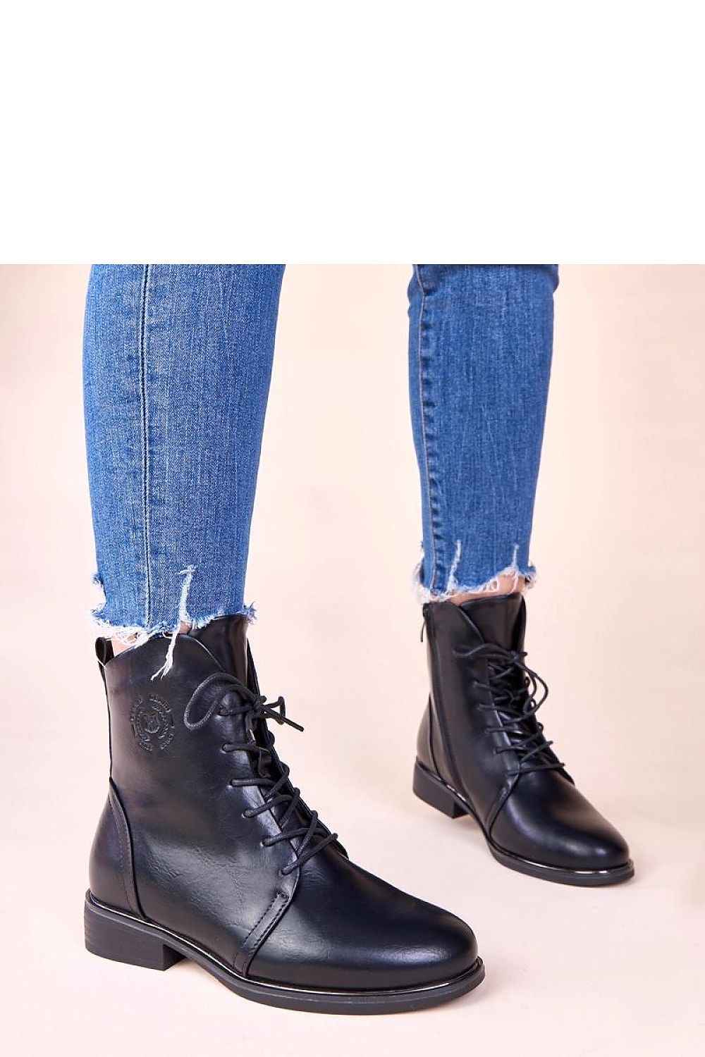 Boots model 221013