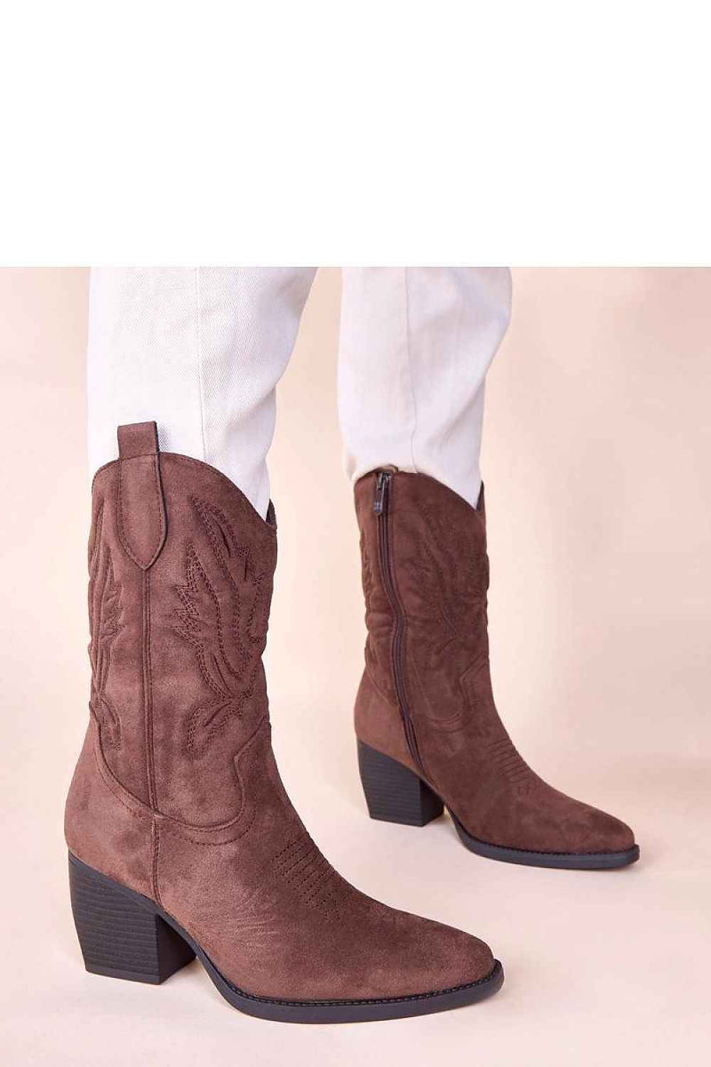 Heel boots model 221031