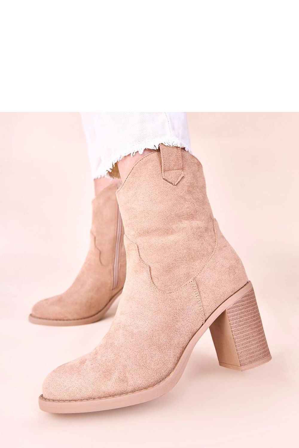 Heel boots model 221034