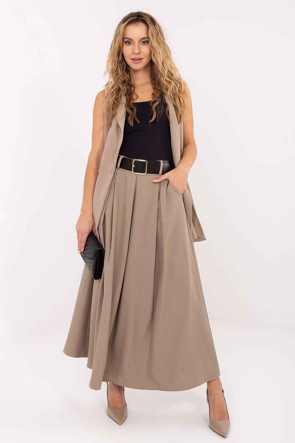 Long skirt model 221080