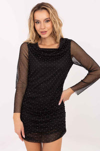 Short dress model 221104