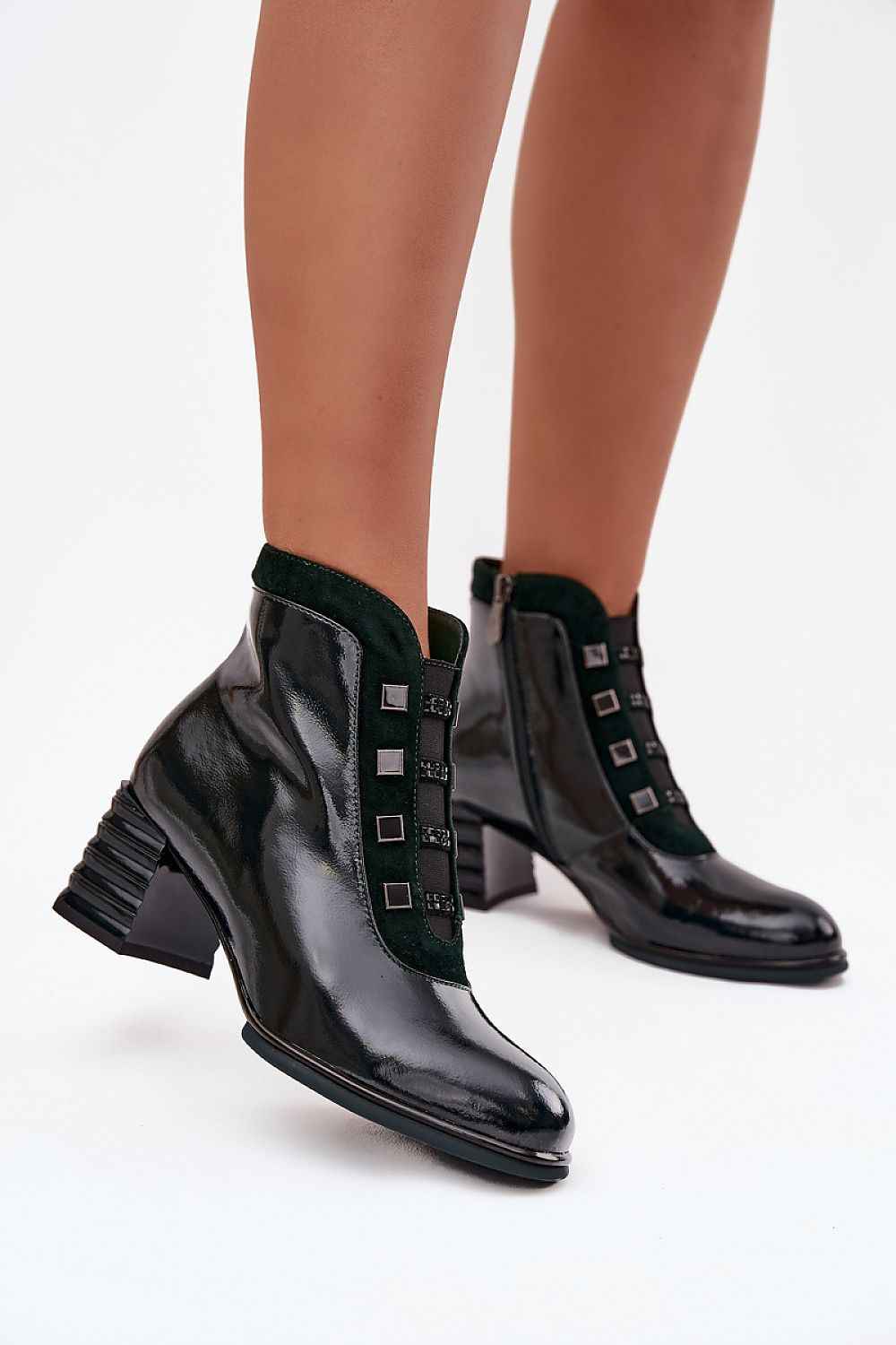 Heel boots model 221140