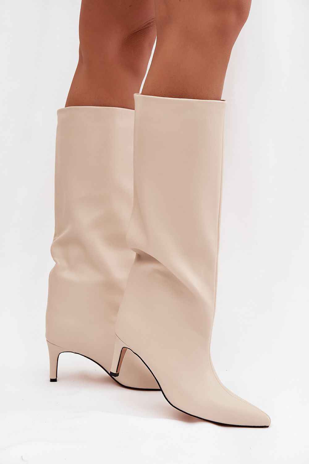 Heel boots model 221144