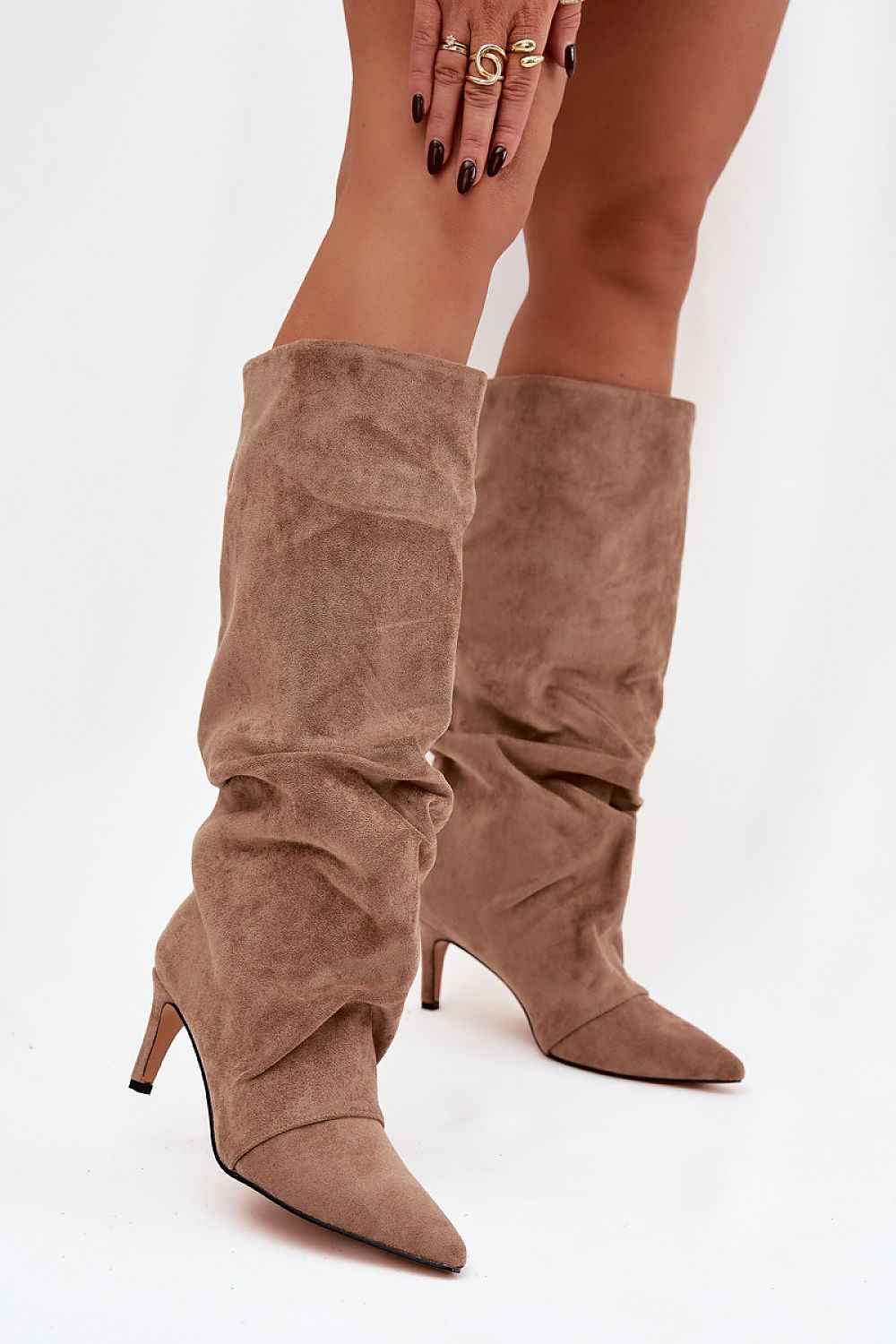 Heel boots model 221153