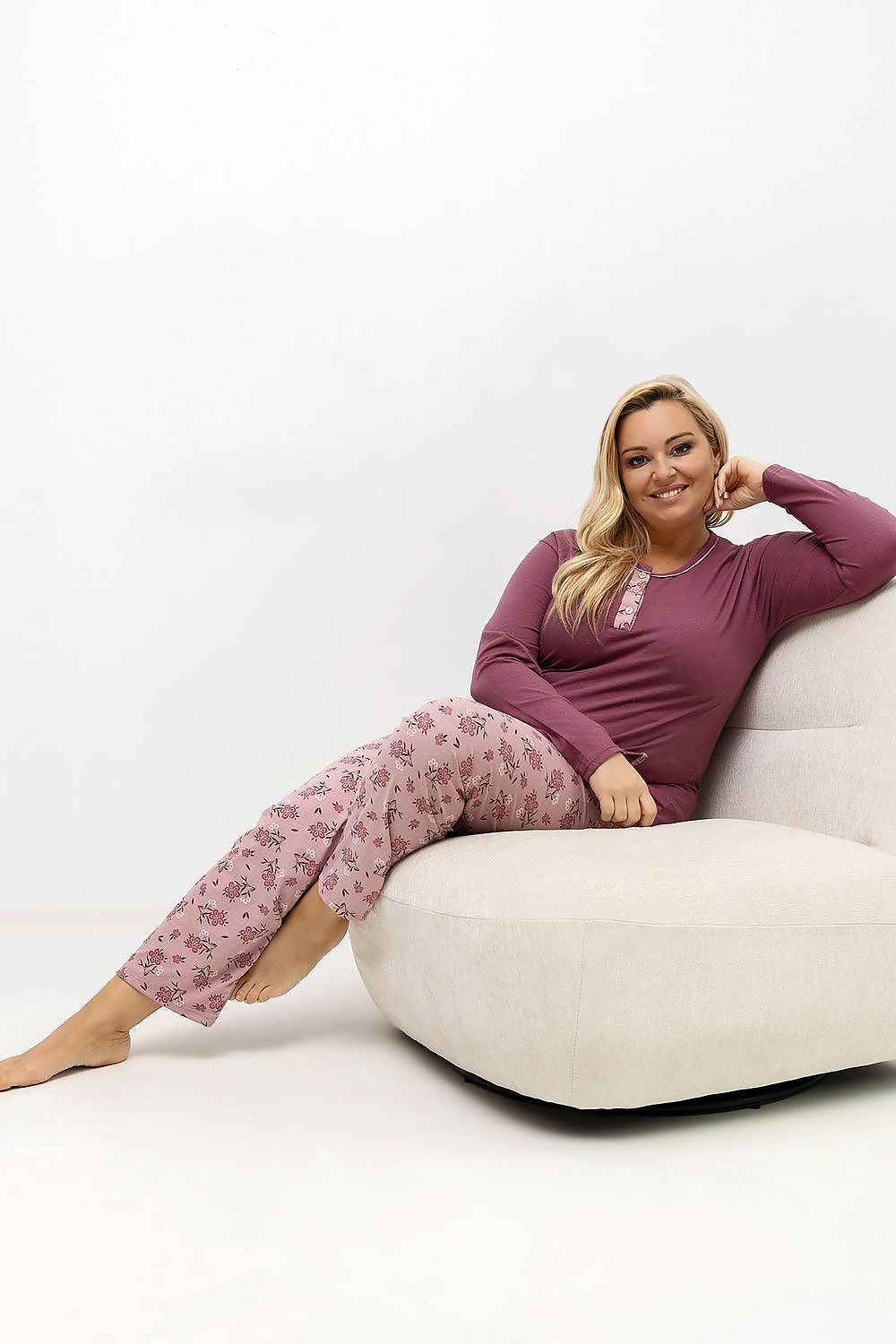 Plus Size Pajamas model 221191