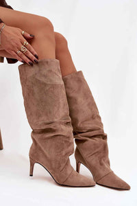 Heel boots model 221153