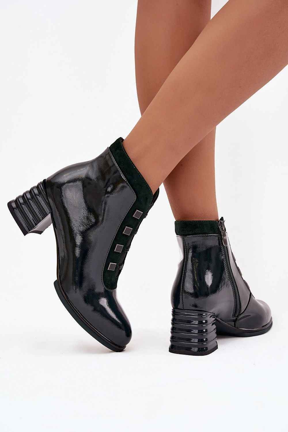 Heel boots model 221140