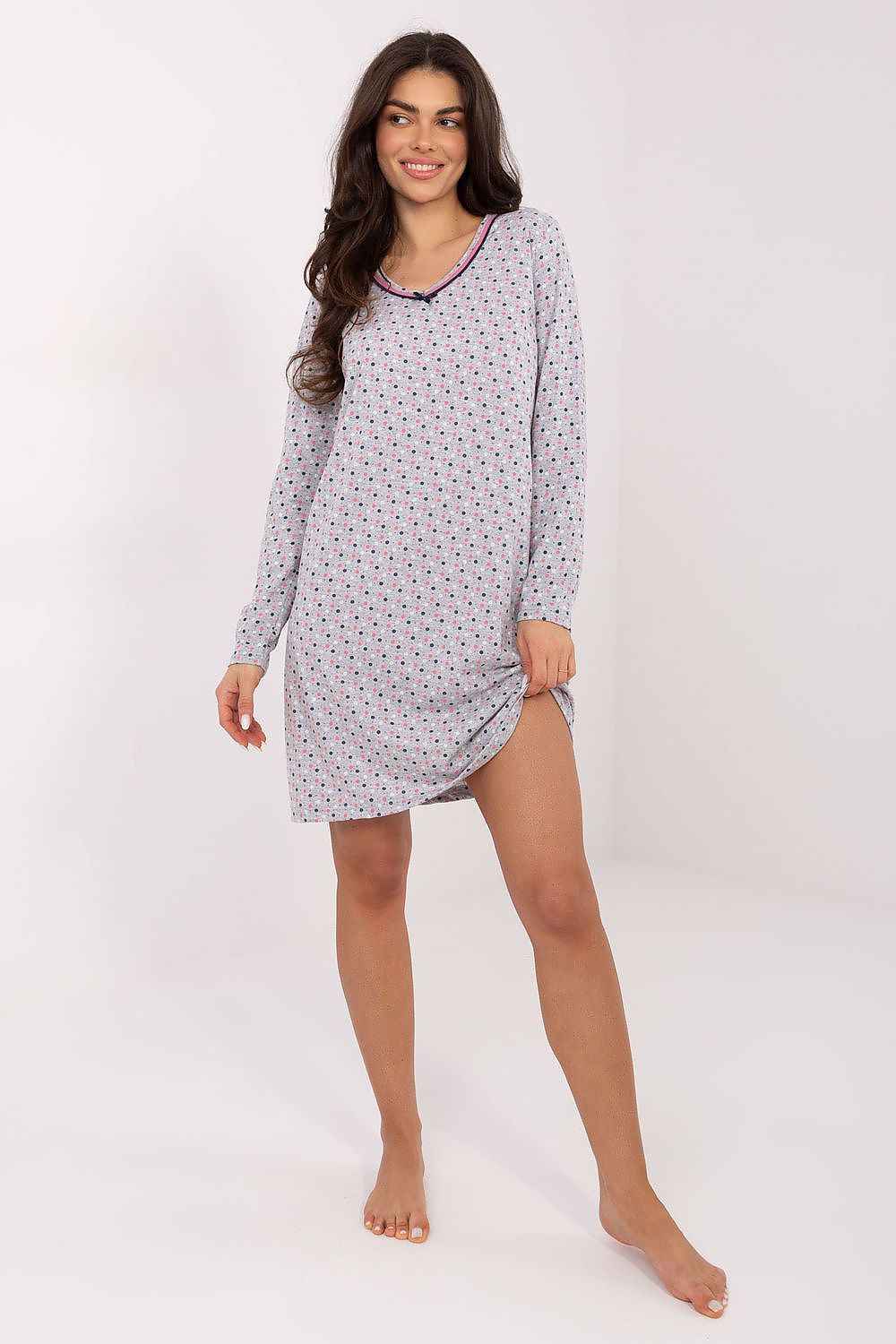 Nightshirt model 221209