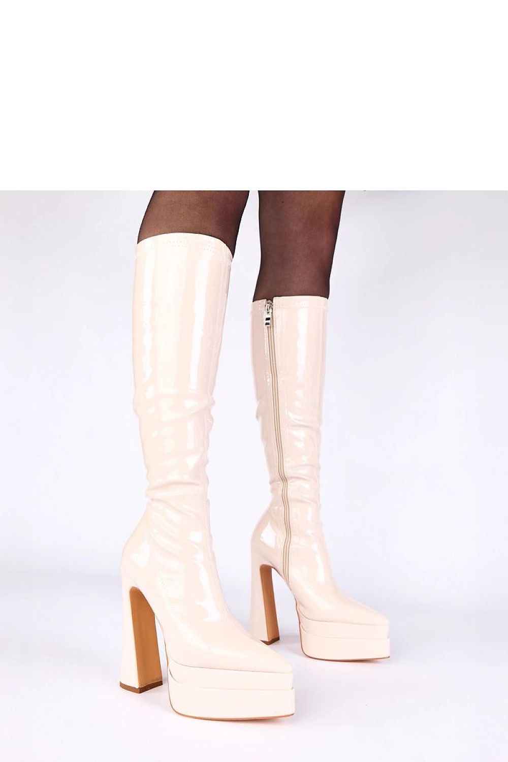 Heel boots model 221355