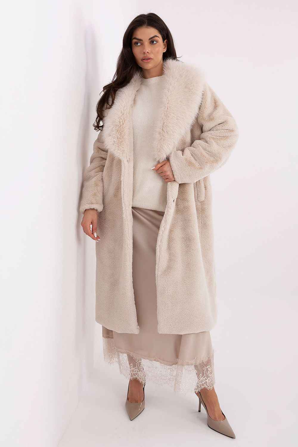 Coat model 221416