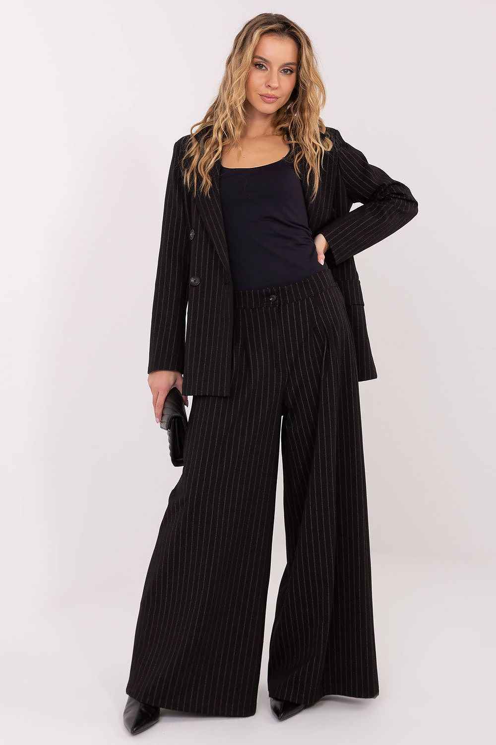 Women trousers model 221425