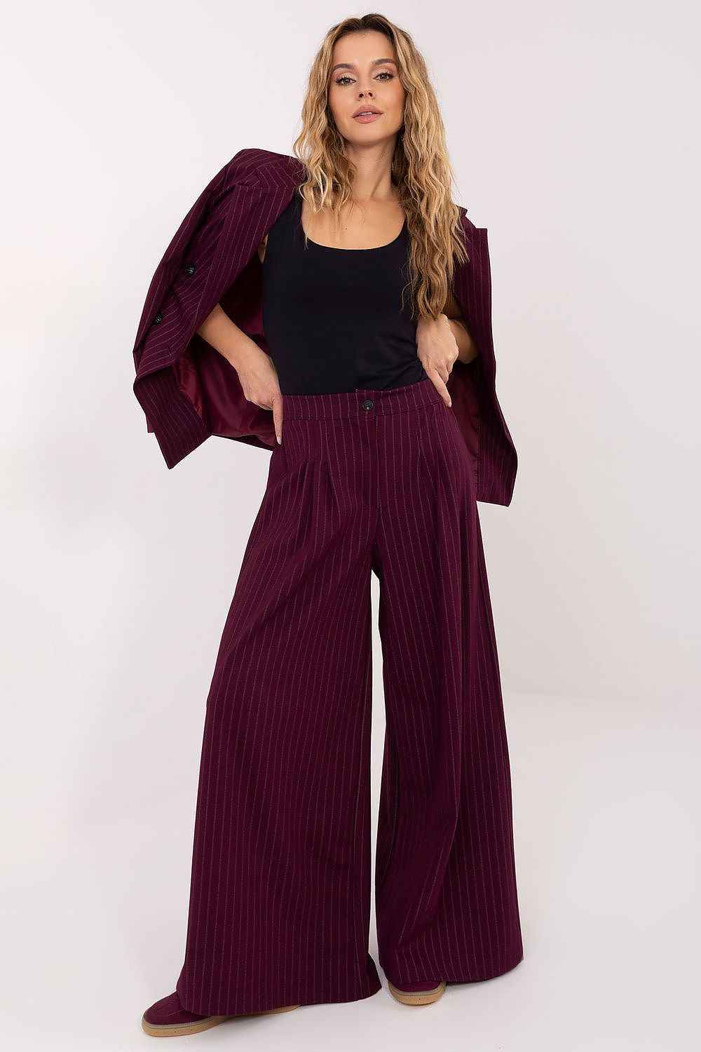 Women trousers model 221428