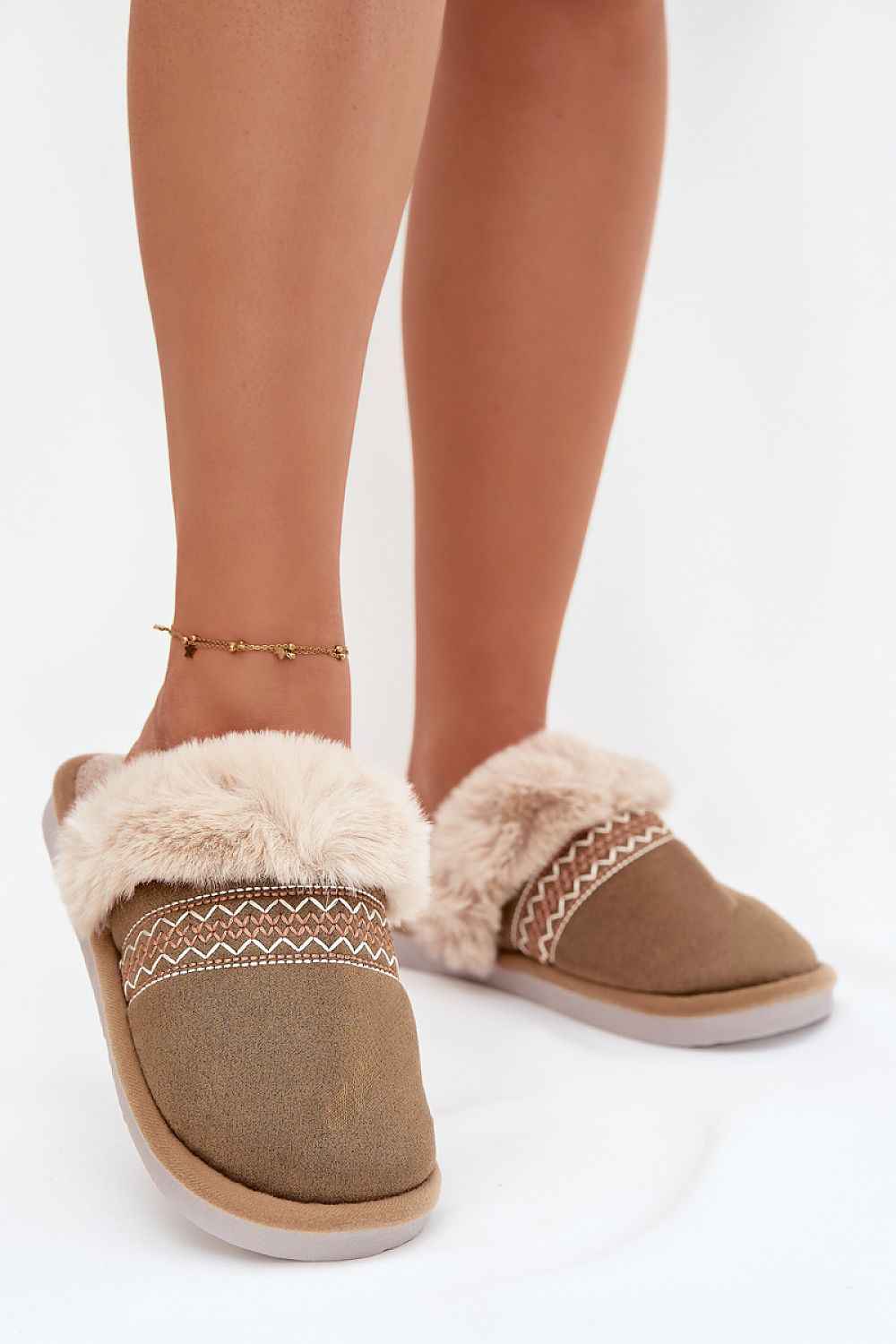 Slippers model 221486