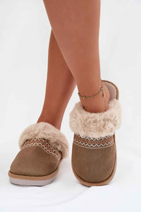 Slippers model 221486