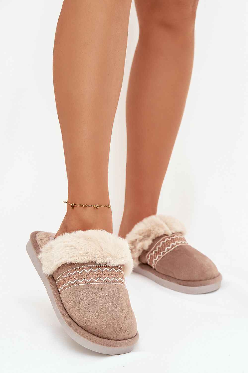 Slippers model 221489