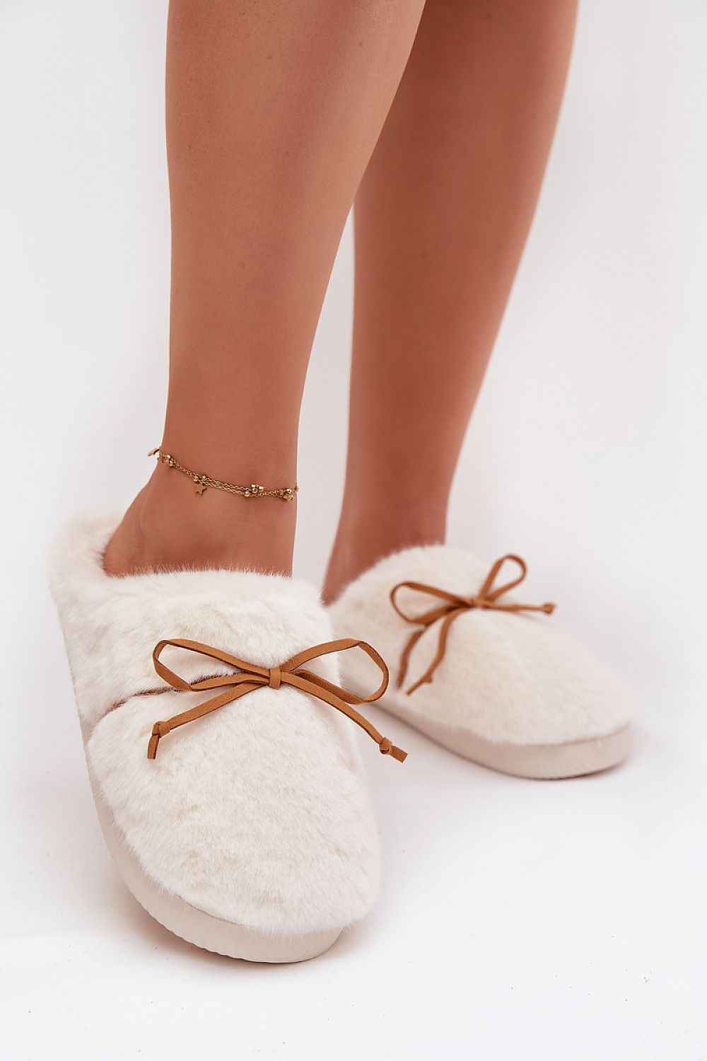 Slippers model 221509