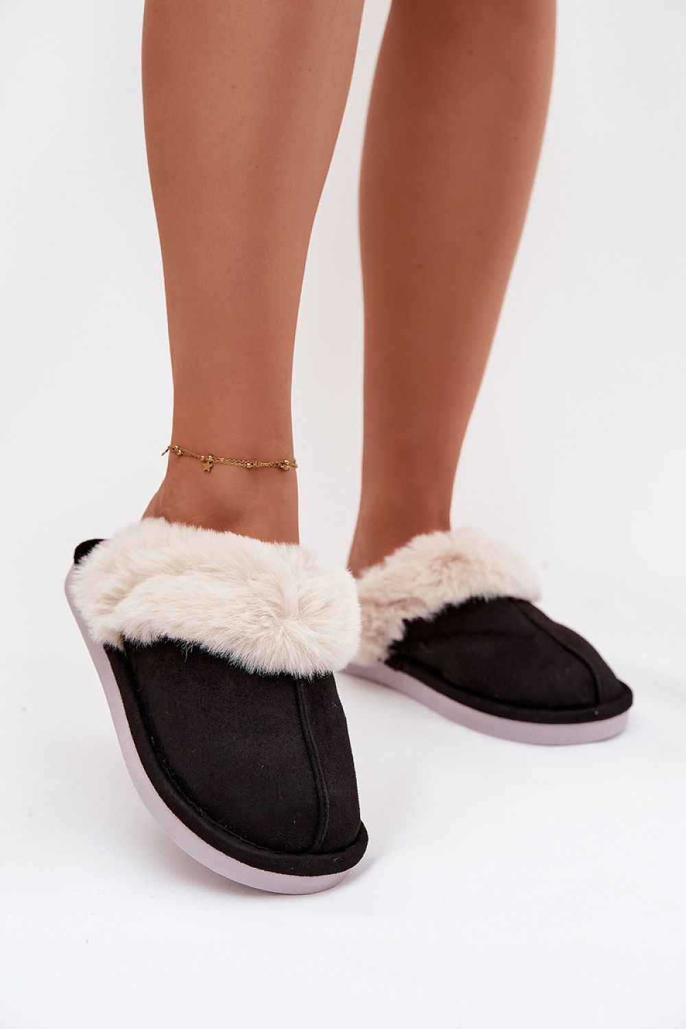 Slippers model 221514