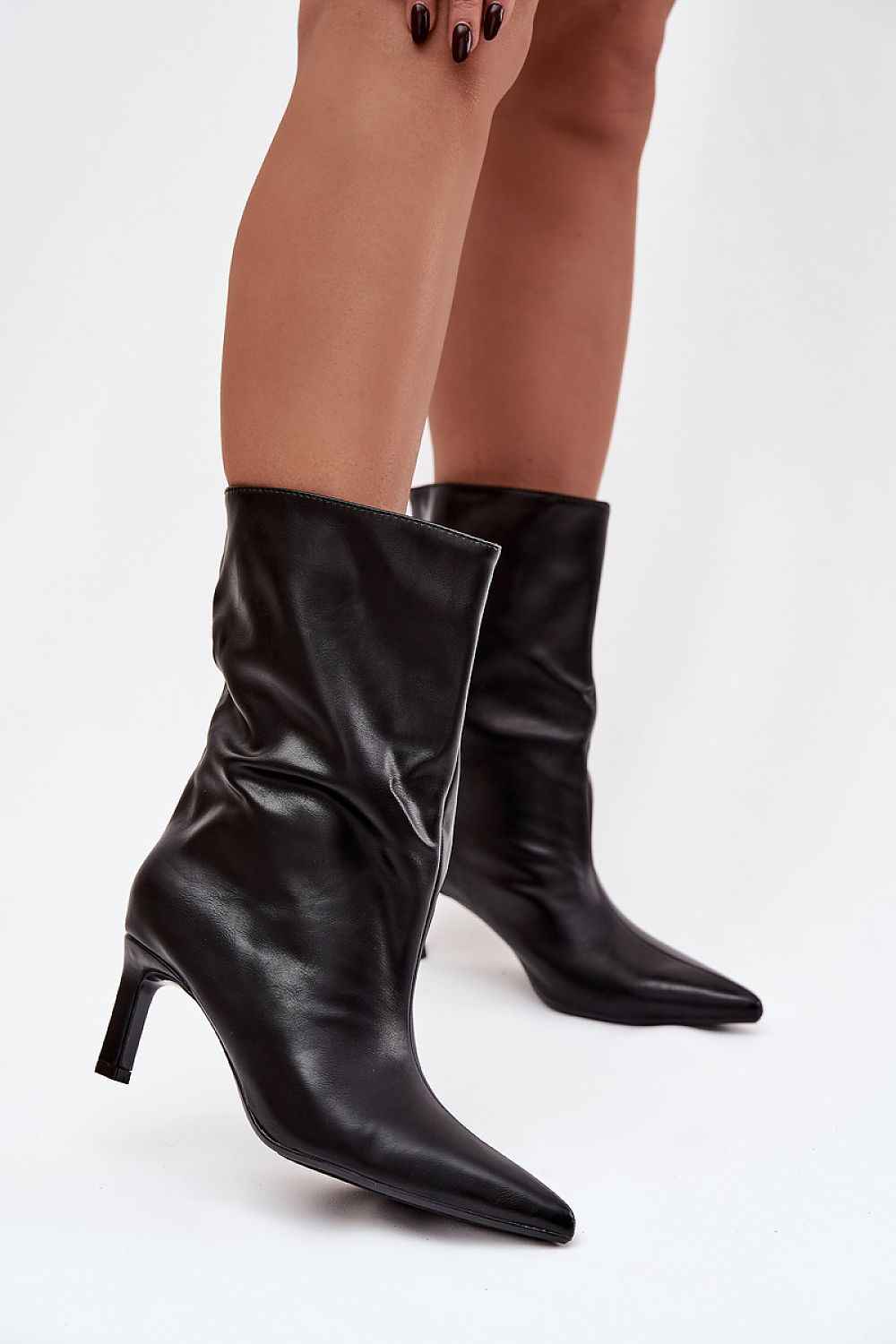 Heel boots model 221518