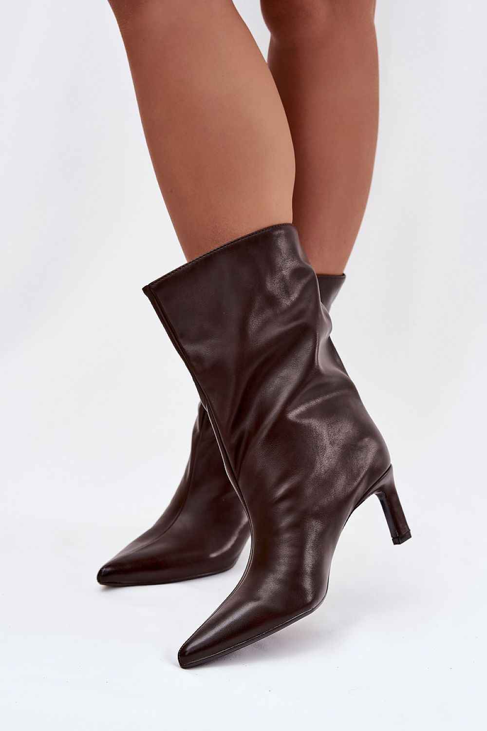 Heel boots model 221519