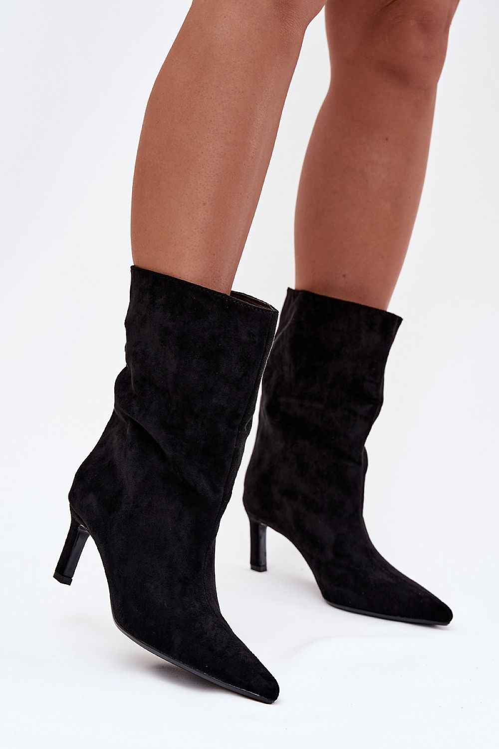 Heel boots model 221520