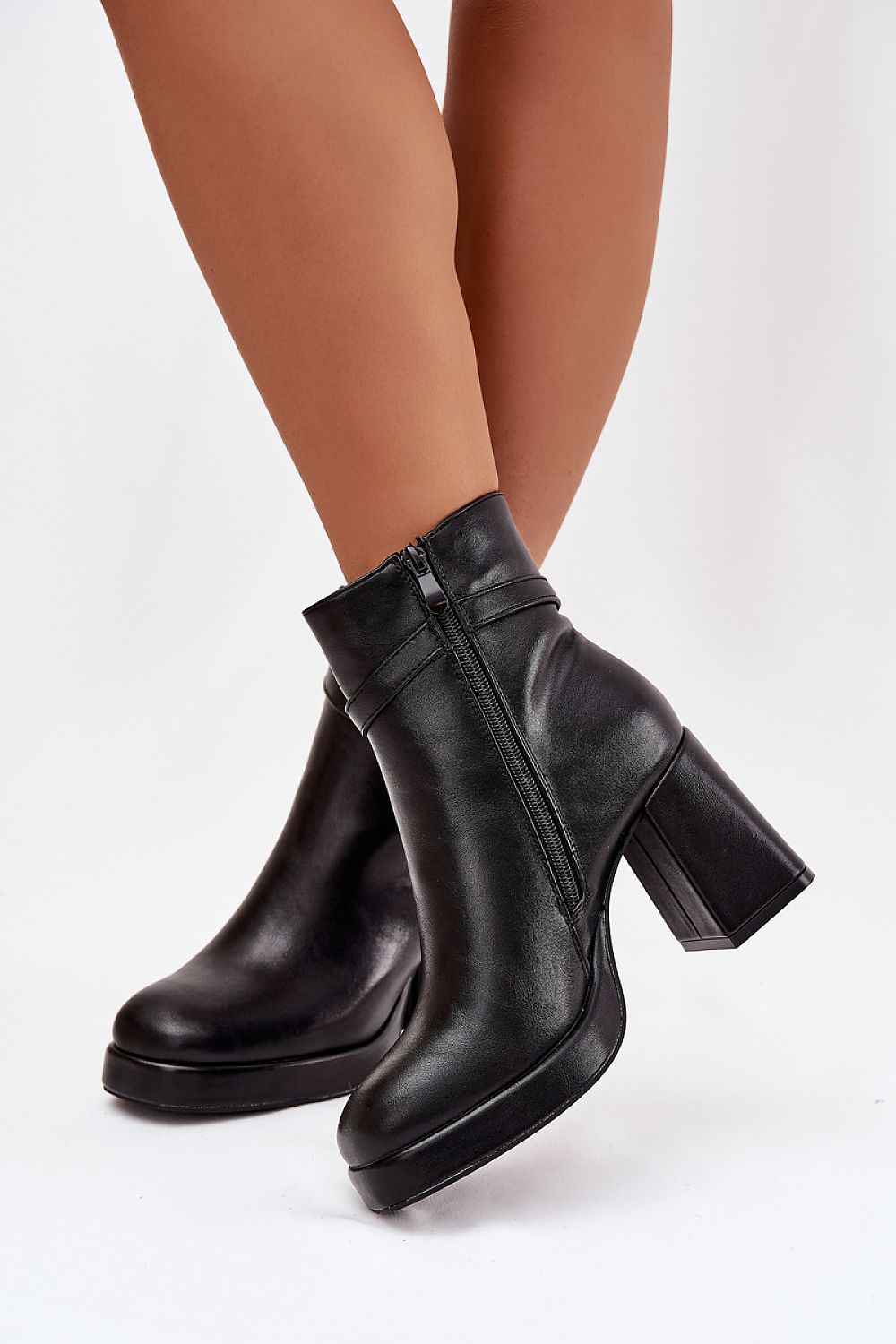 Heel boots model 221521