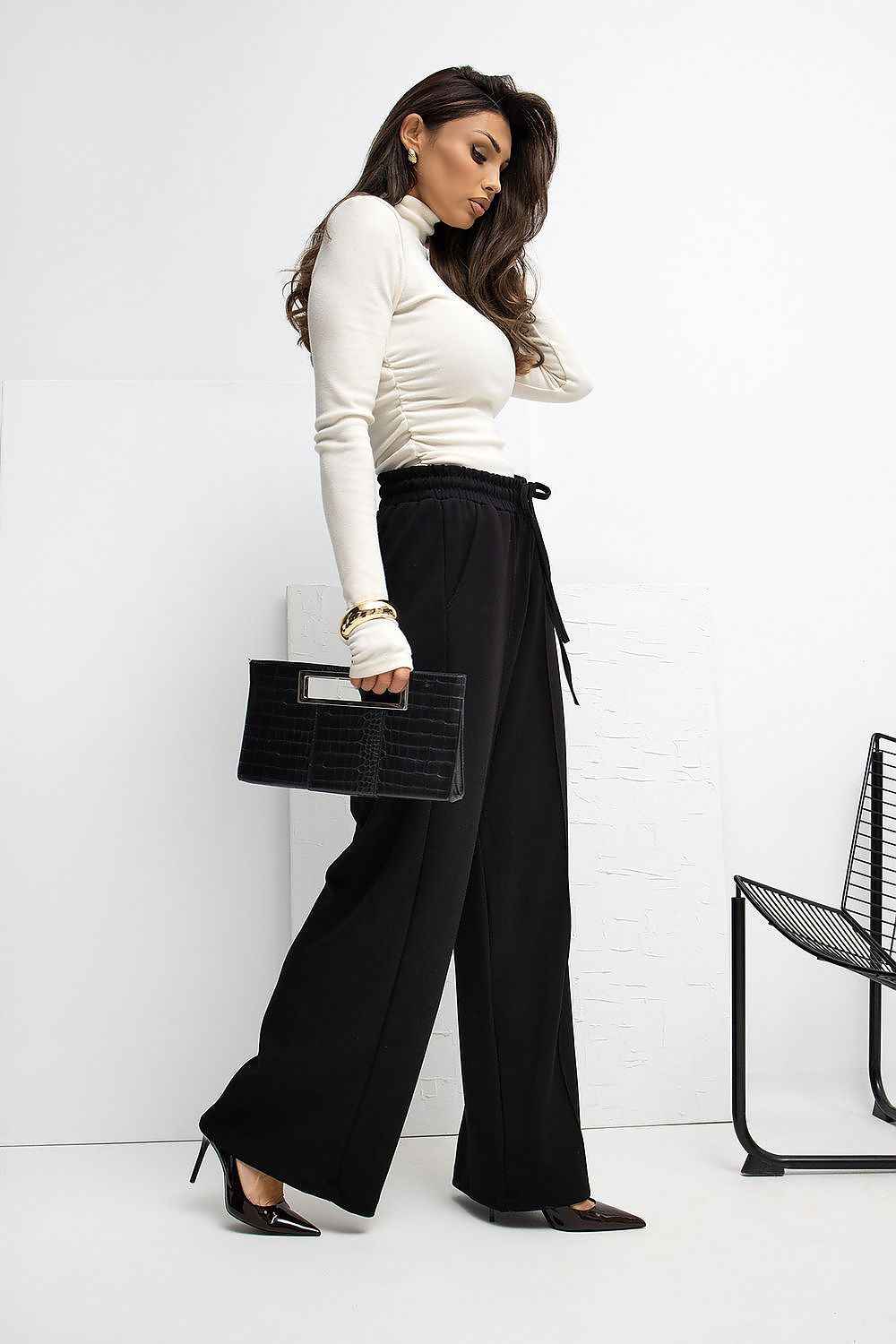 Tracksuit trousers model 221540