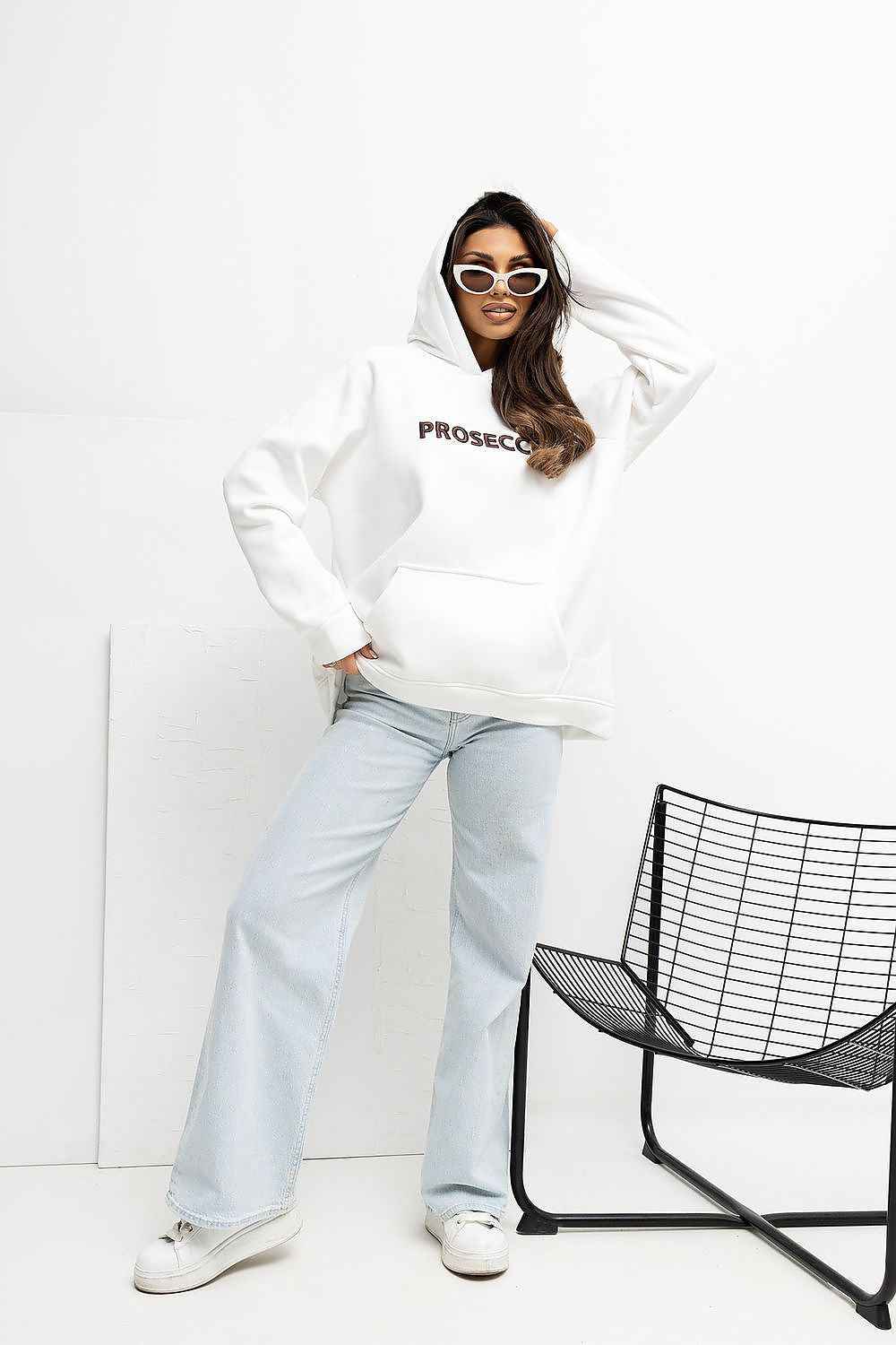 Sweatshirt model 221613