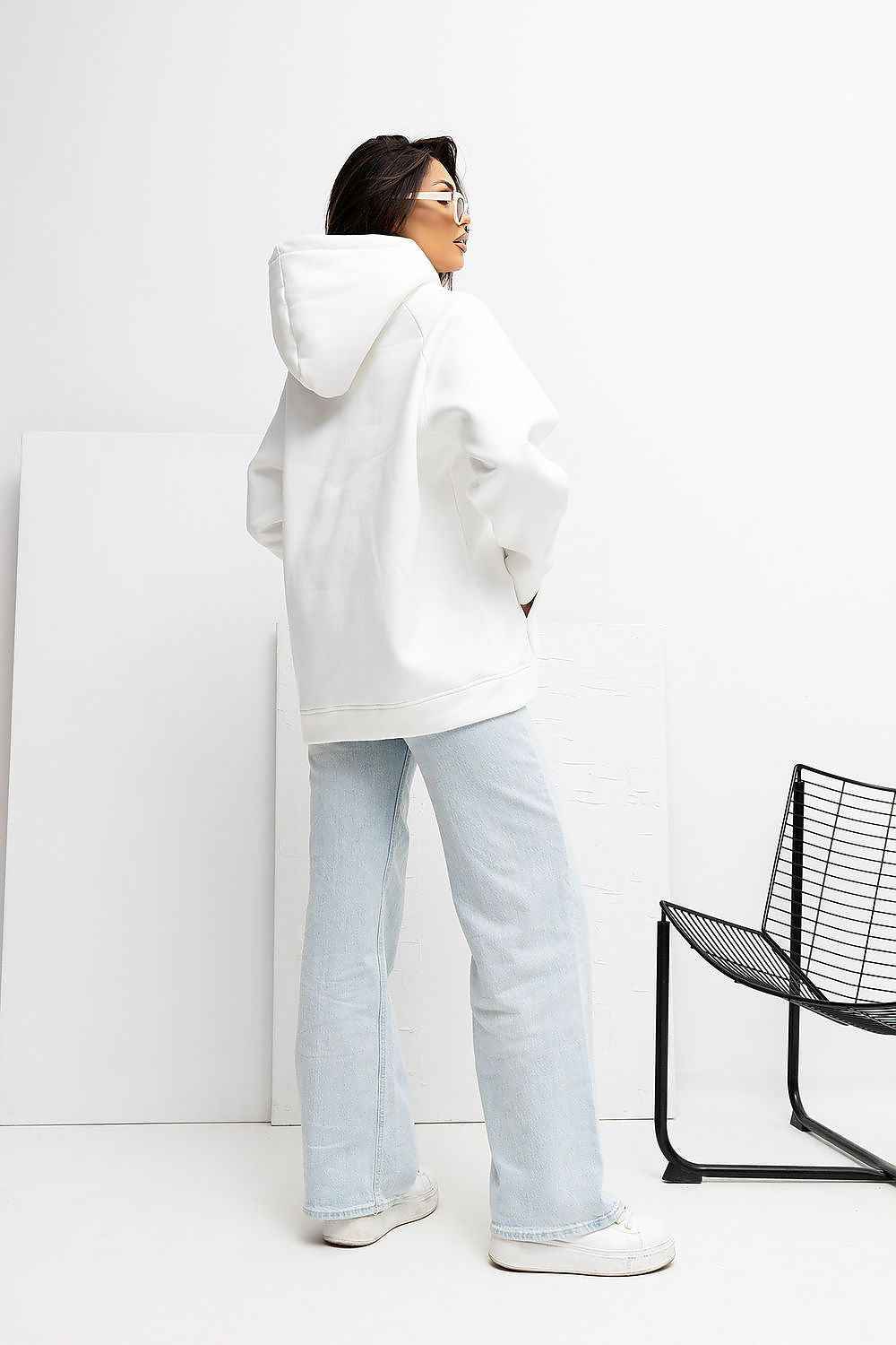 Sweatshirt model 221613