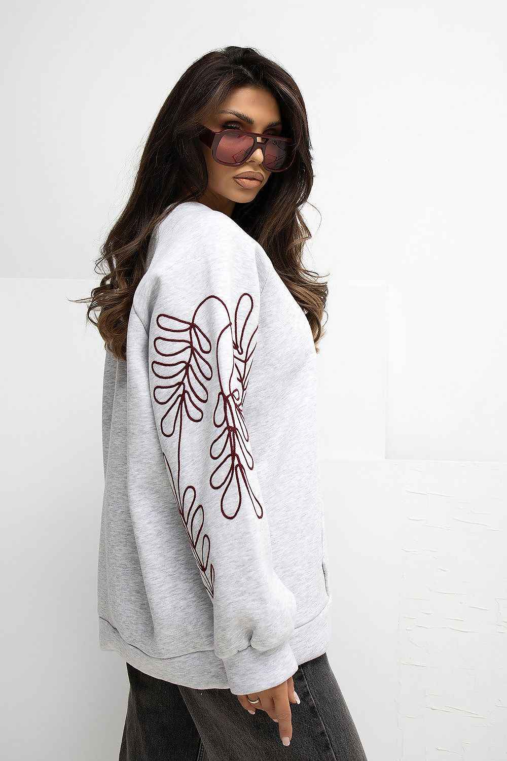 Sweatshirt model 221617