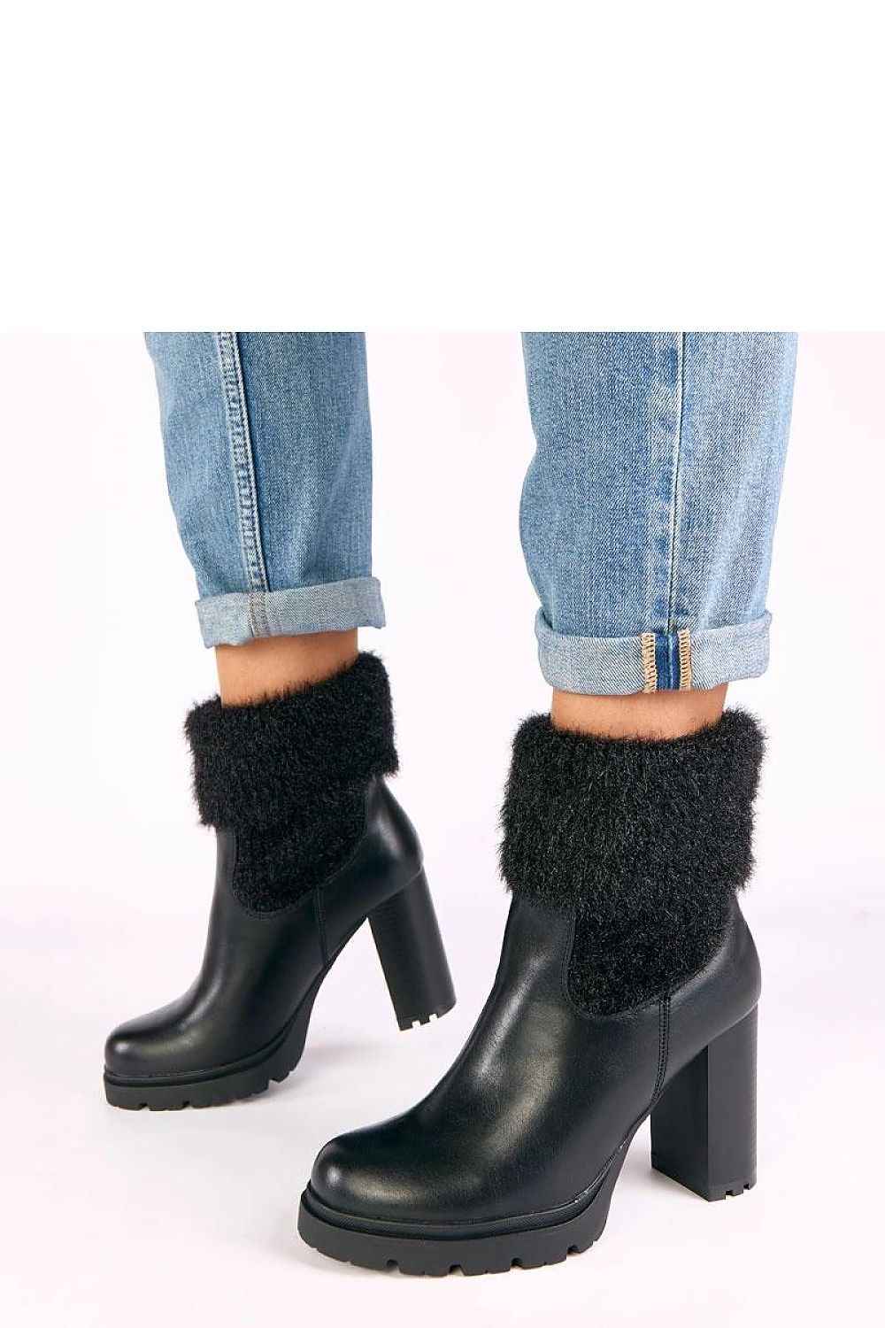 Heel boots model 221642
