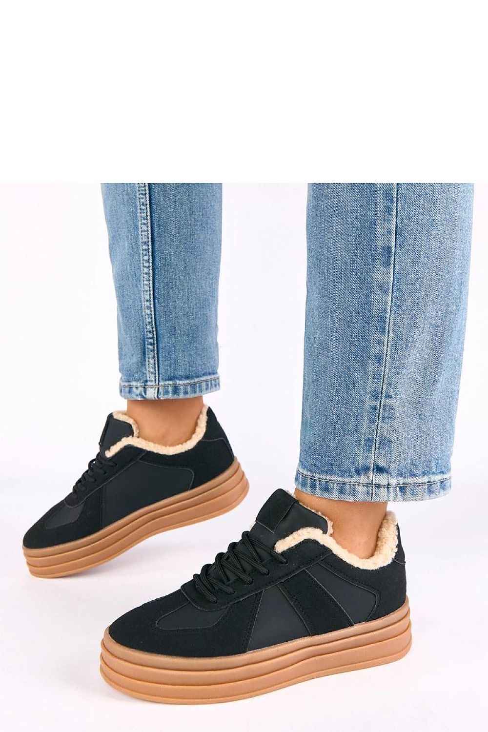 Sport Shoes model 221647