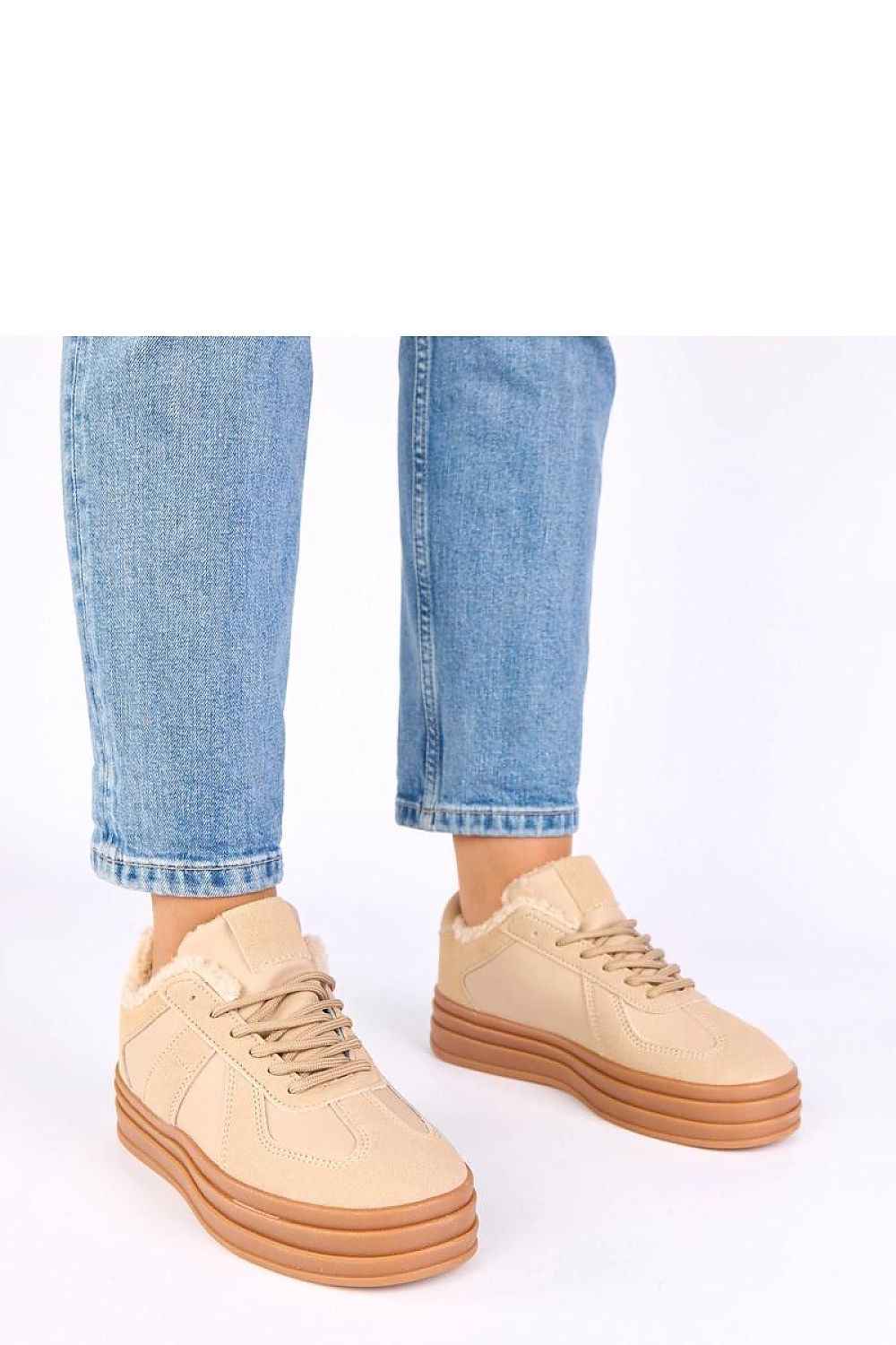 Sport Shoes model 221649