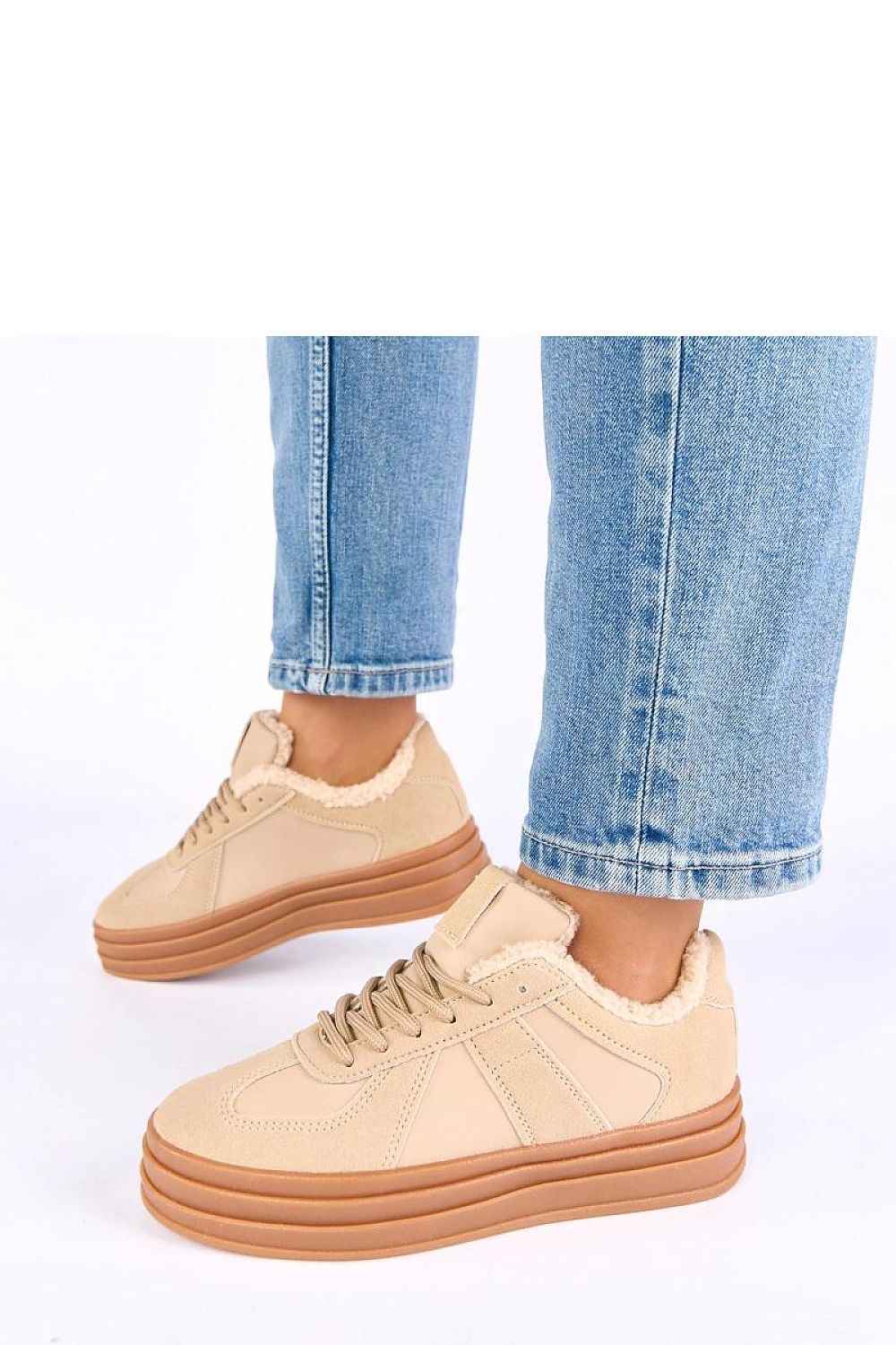 Sport Shoes model 221649