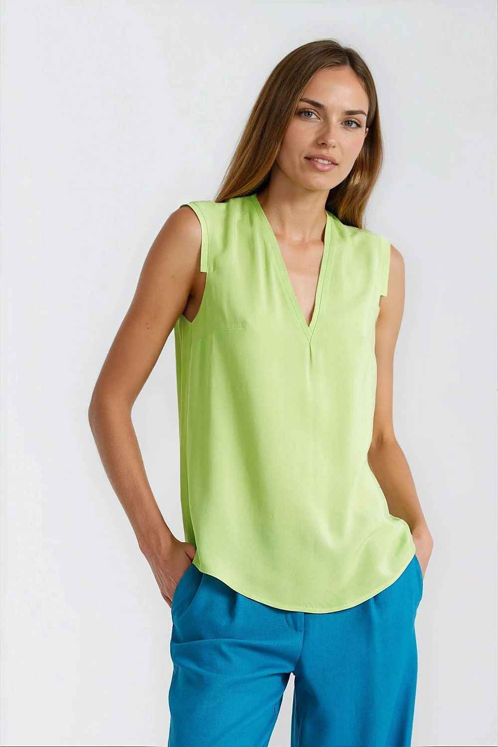 Blouse model 221726