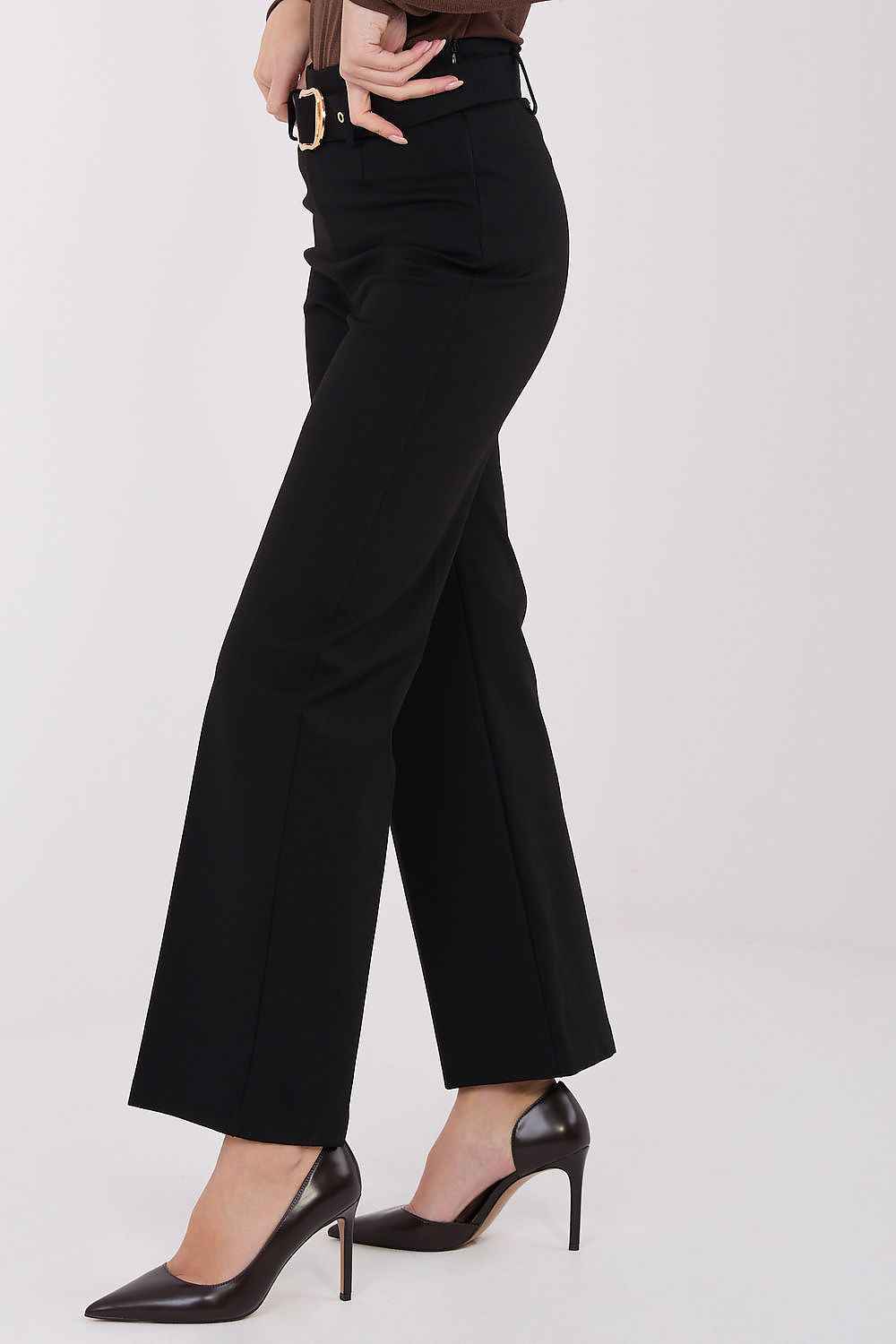 Women trousers model 221766