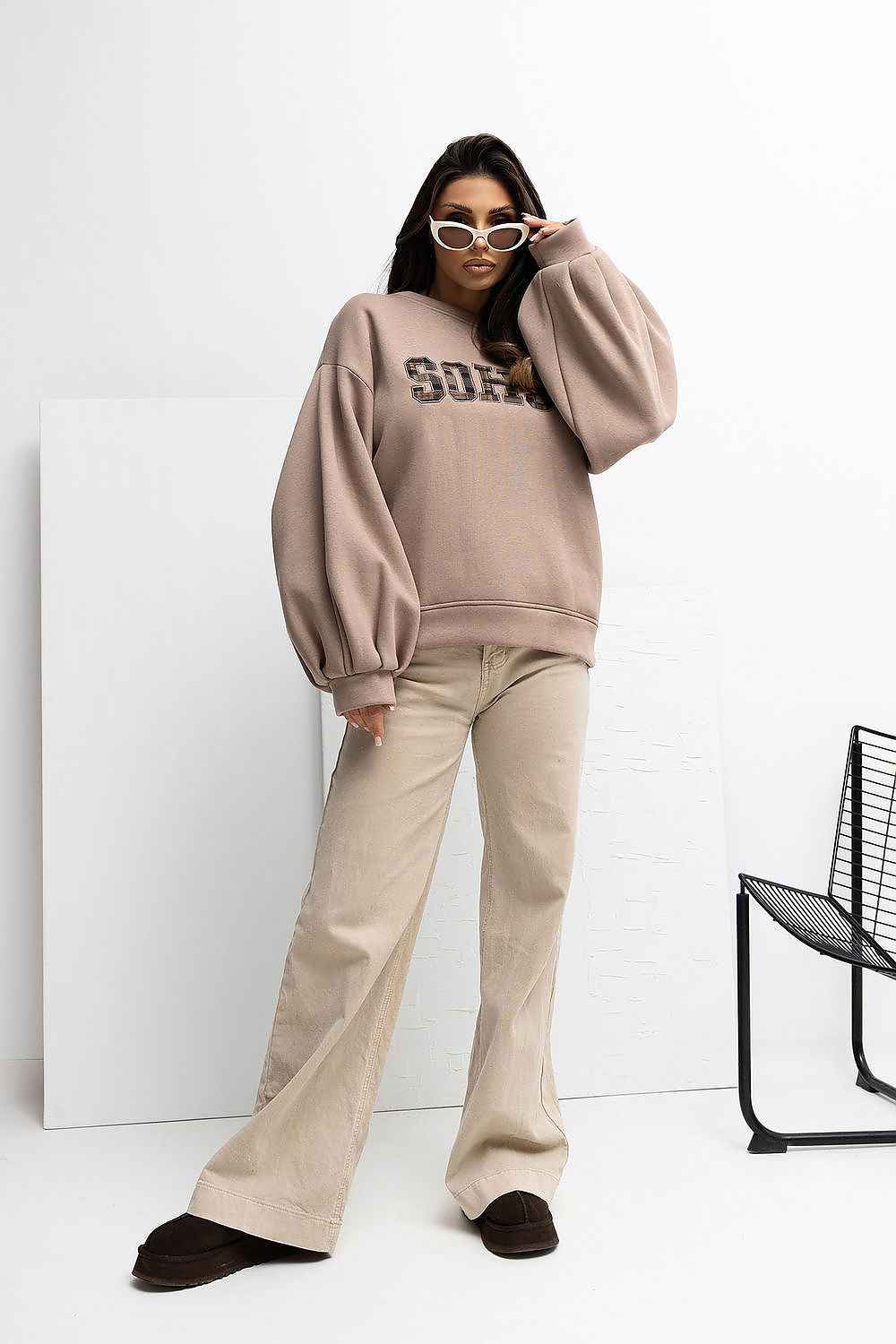 Sweatshirt model 221832