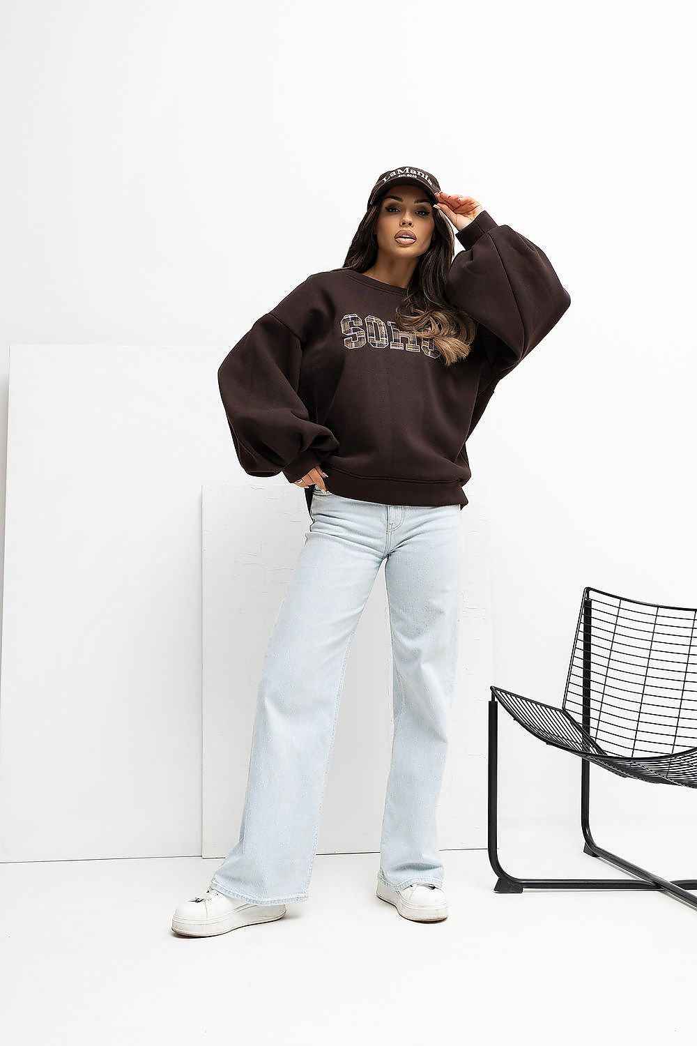 Sweatshirt model 221834