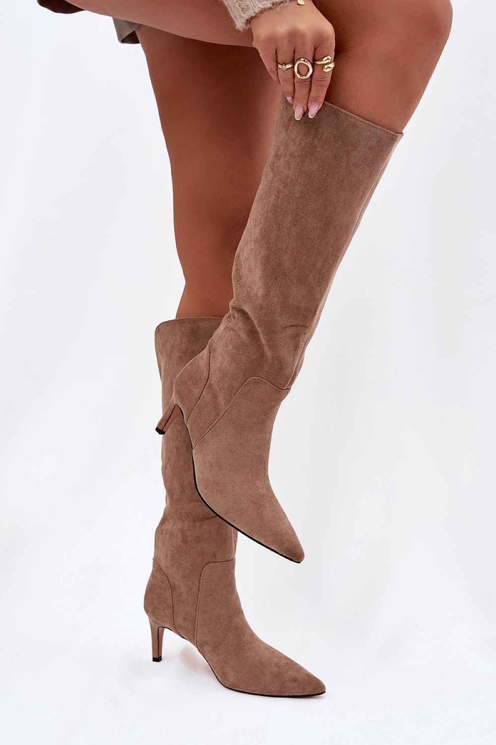 Heel boots model 221903