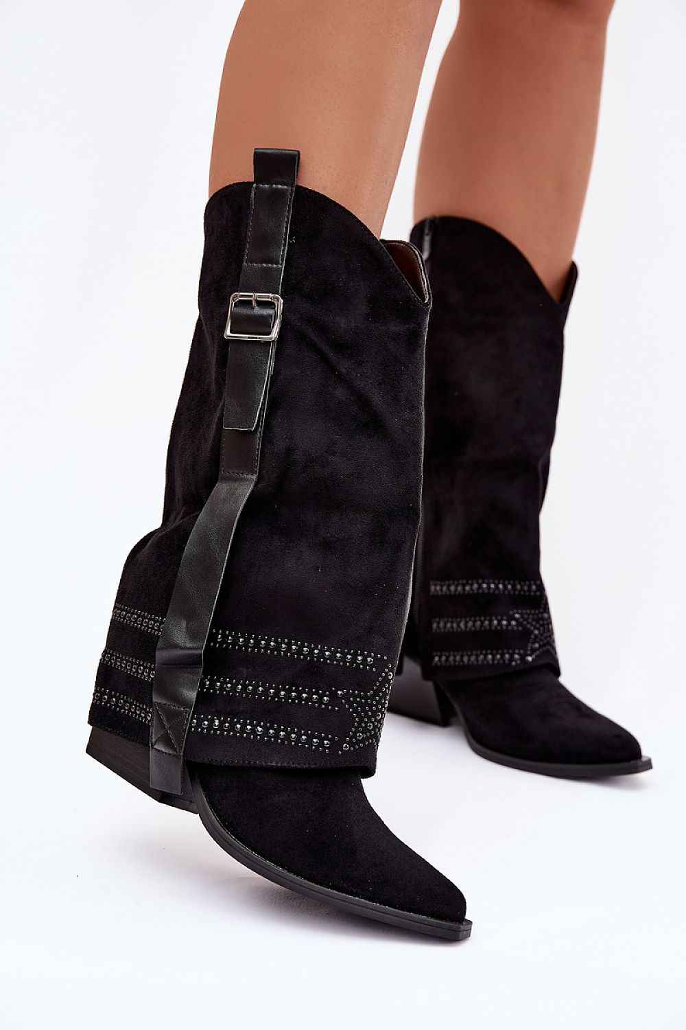 Heel boots model 221907