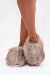 Slippers model 221937