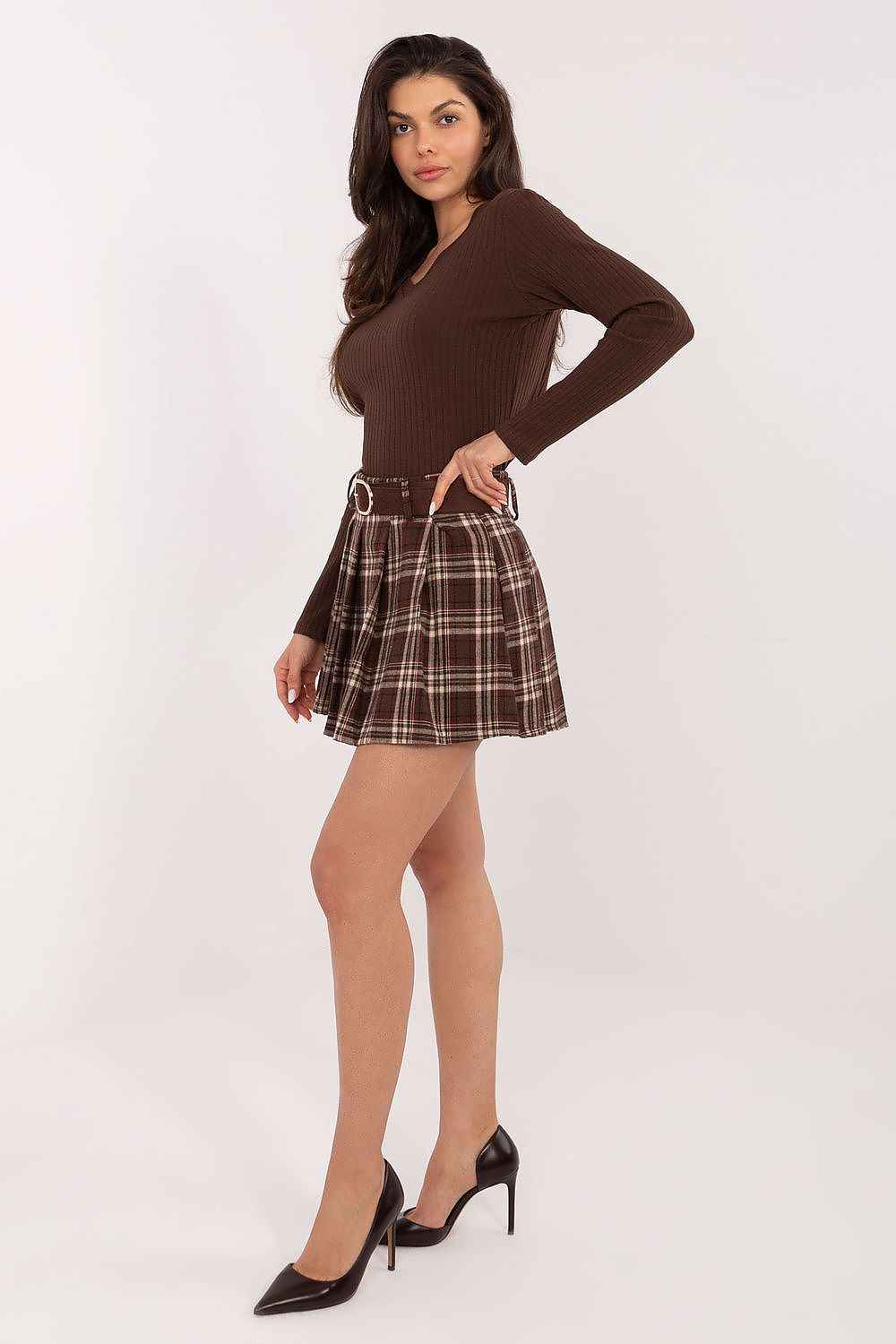 Short skirt model 222008