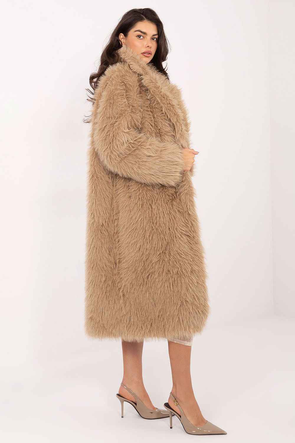 Coat model 222093