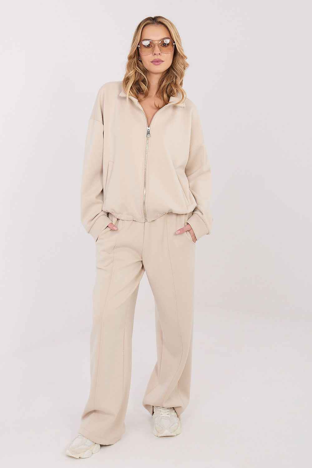 Tracksuit trousers model 222097