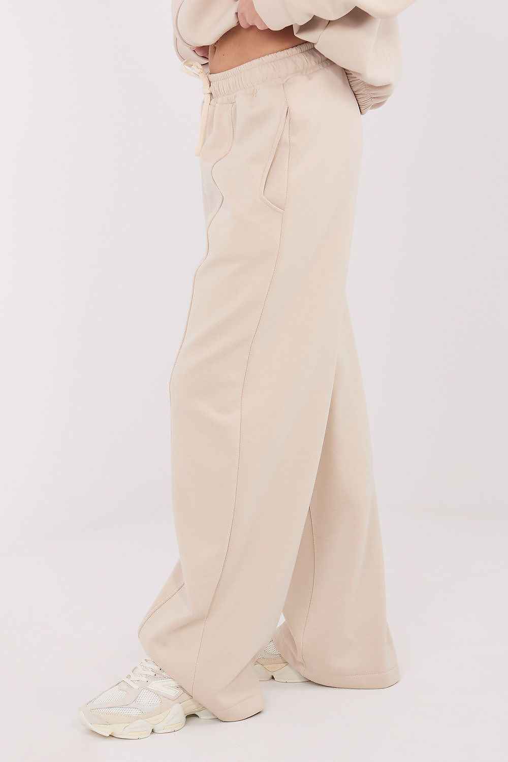 Tracksuit trousers model 222097