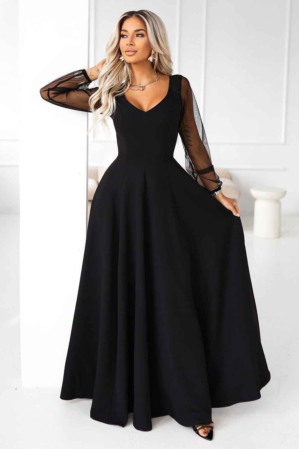 Long dress model 222147