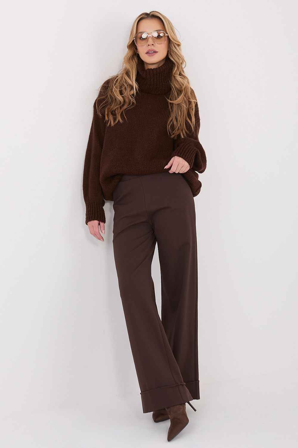Women trousers model 222239