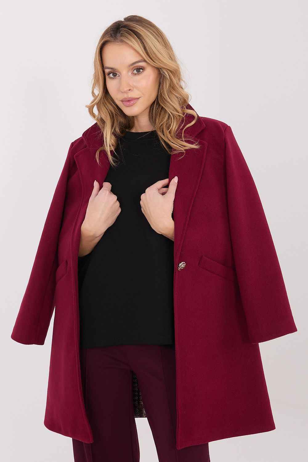 Coat model 222162