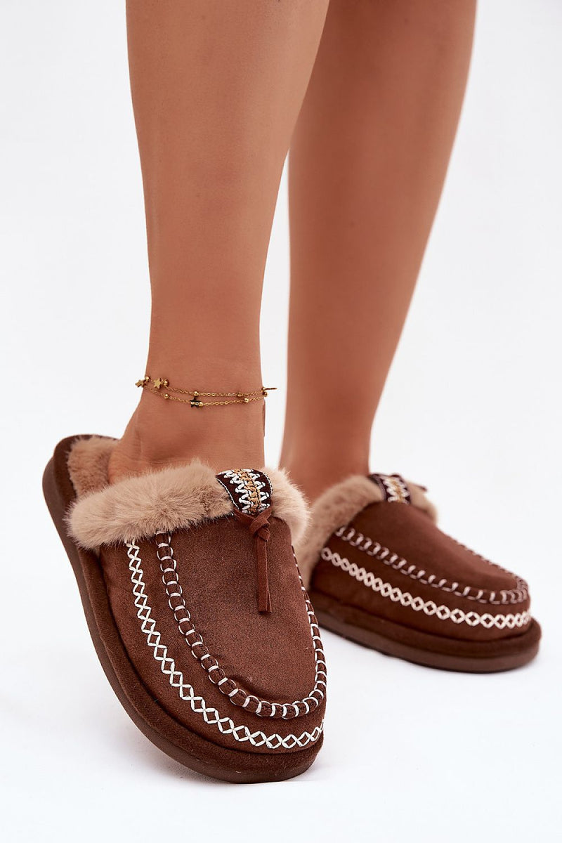  Slippers model 222279 Step in style 