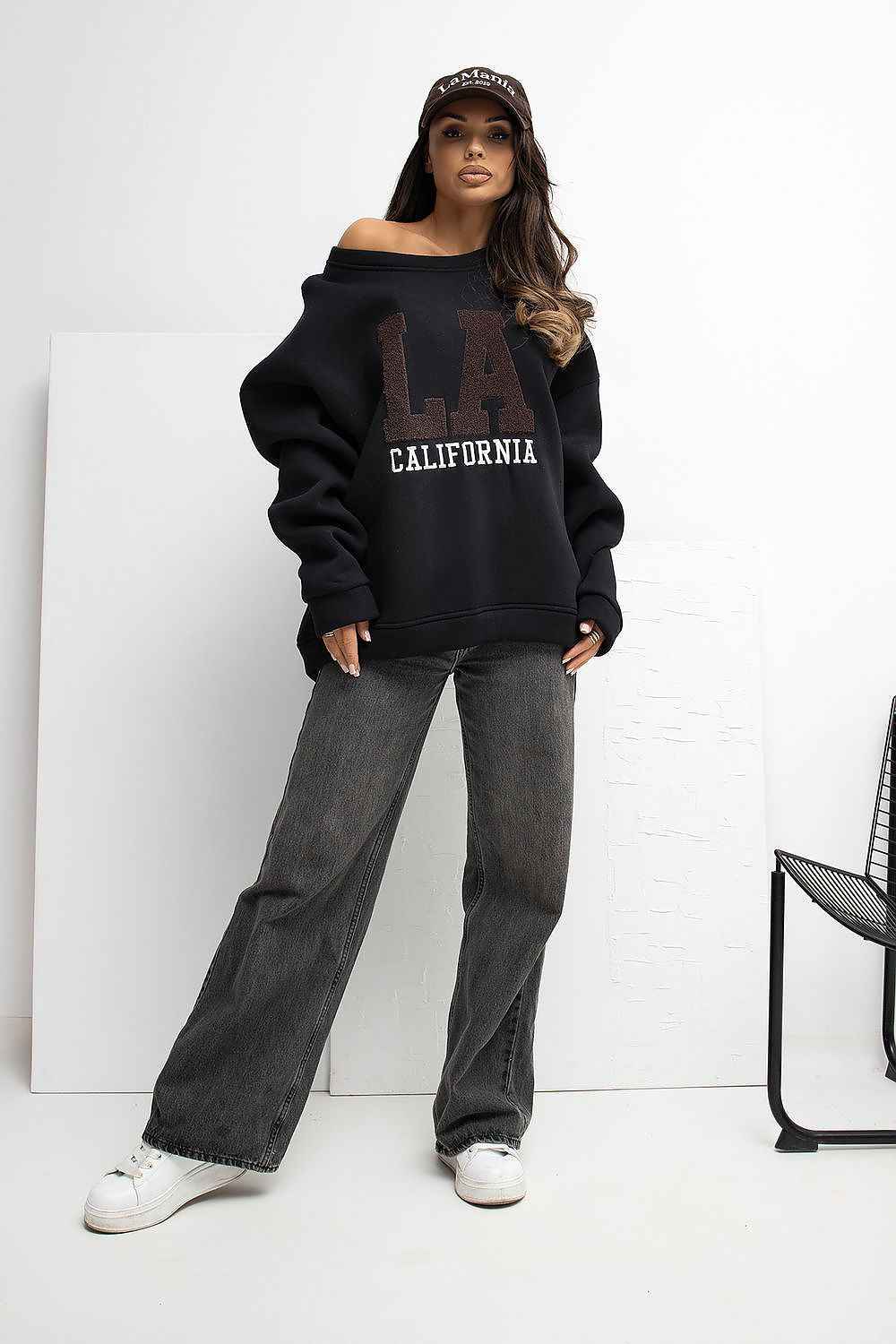 Sweatshirt model 222402