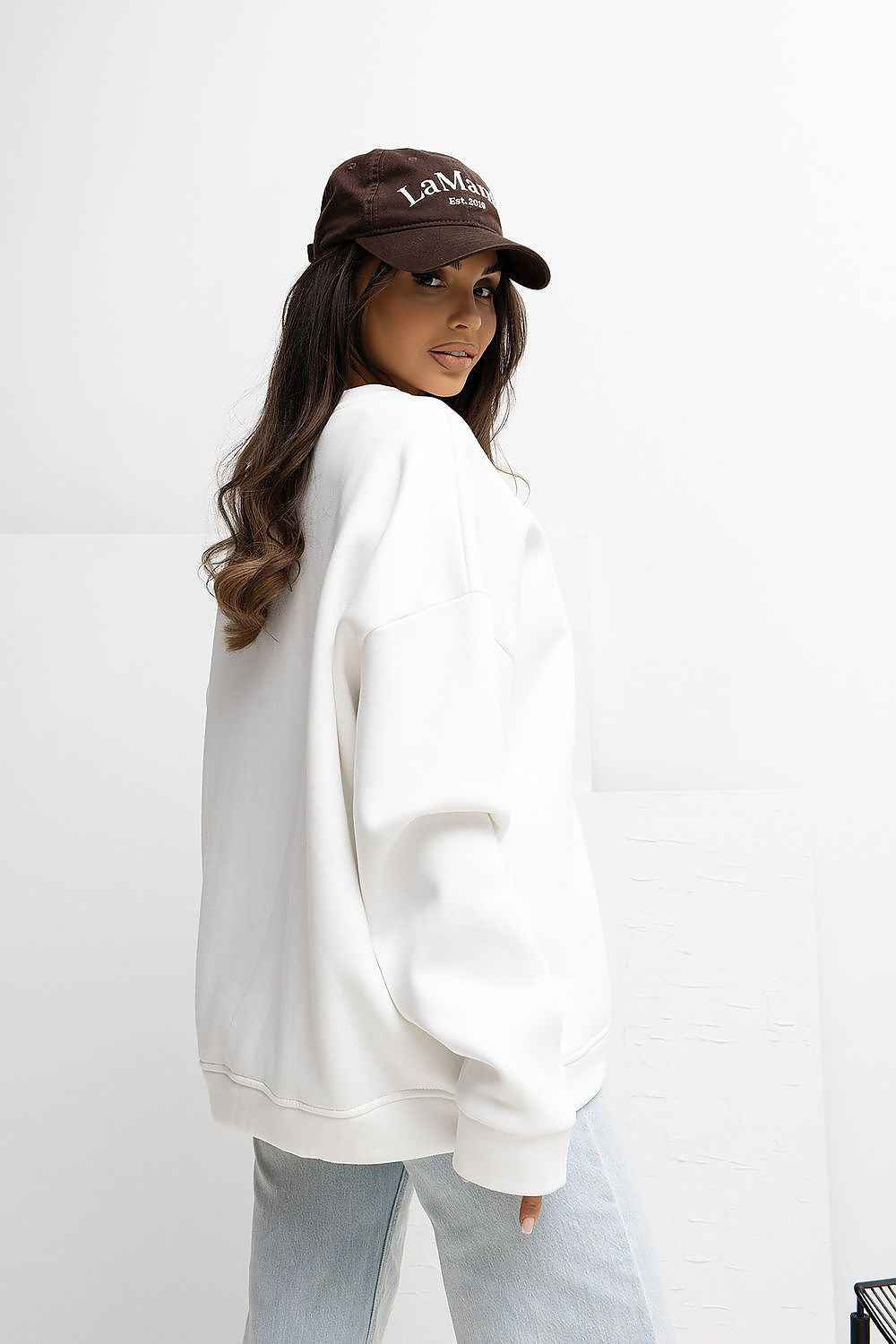 Sweatshirt model 222404
